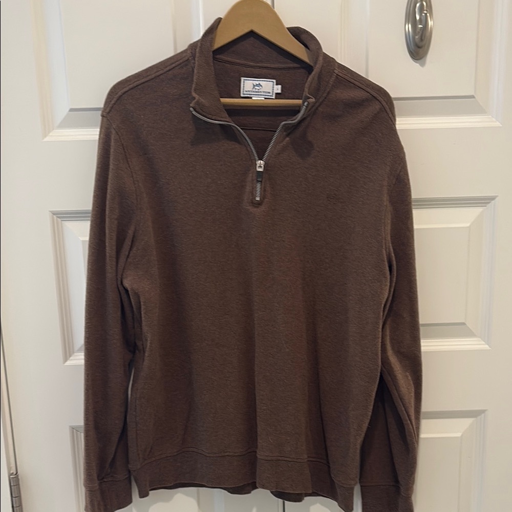 Southern Tide - like new Men's Brown Half-Zip pullover (large)